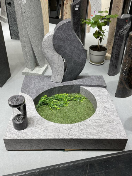 Stone+tec 2024 Mainzer Grabmaldesign
